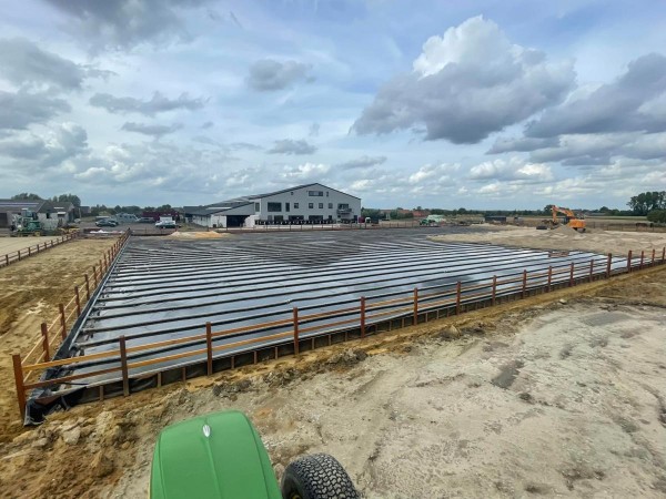 Algemeen: Vlaanderen investeert opnieuw in hippische infrastructuur